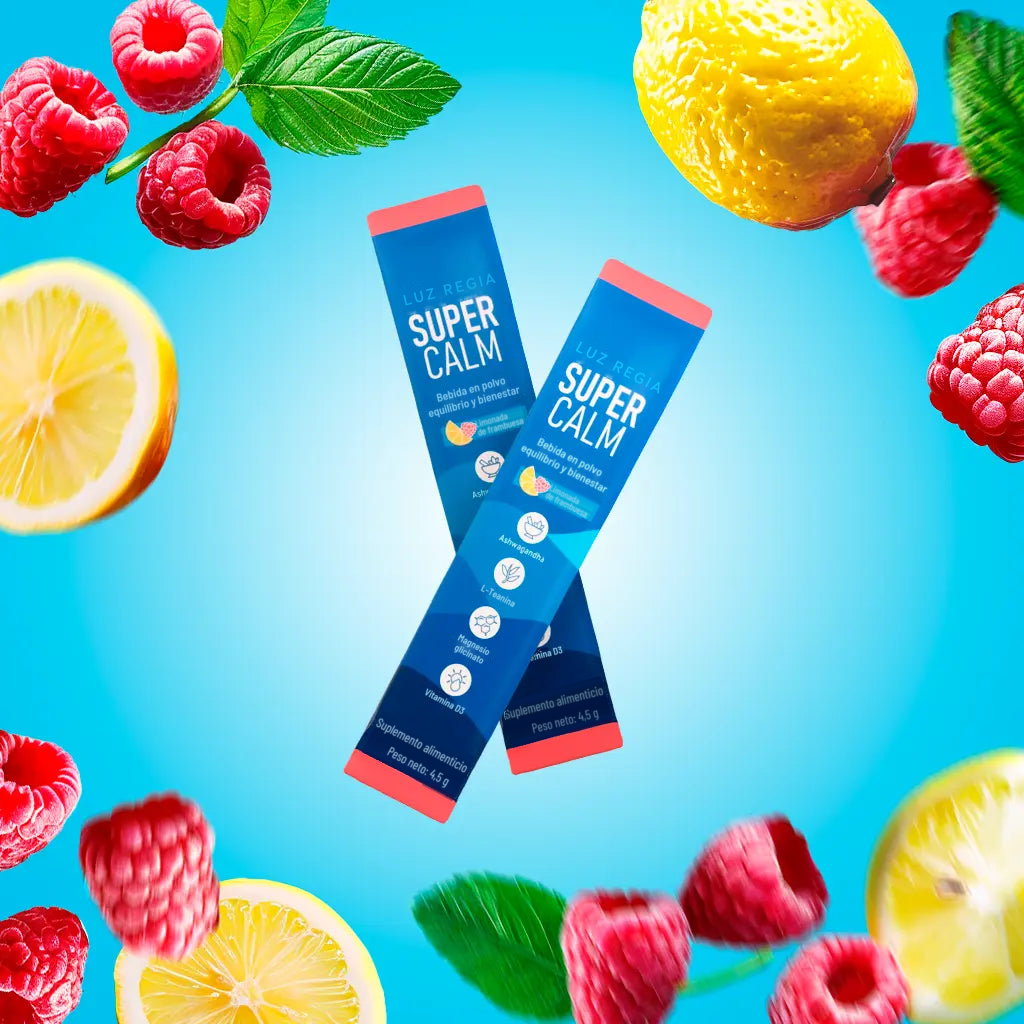 Dos sticks de SuperCalm entre frutas
